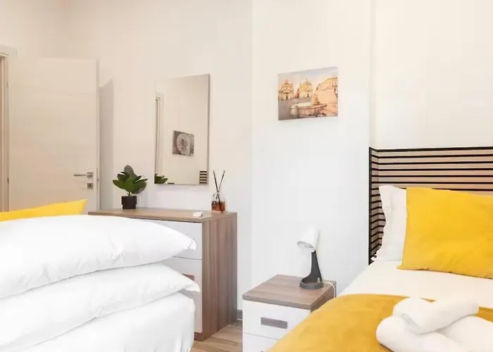 Elite E Casa de hóspedes 4*