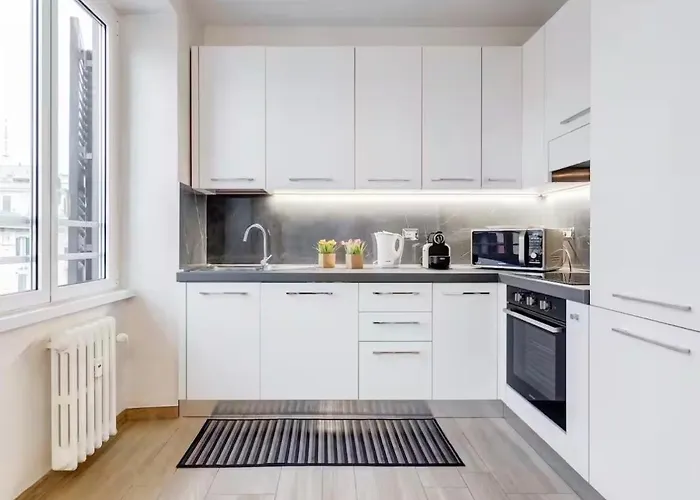 Elite E Casa de hóspedes 4*
